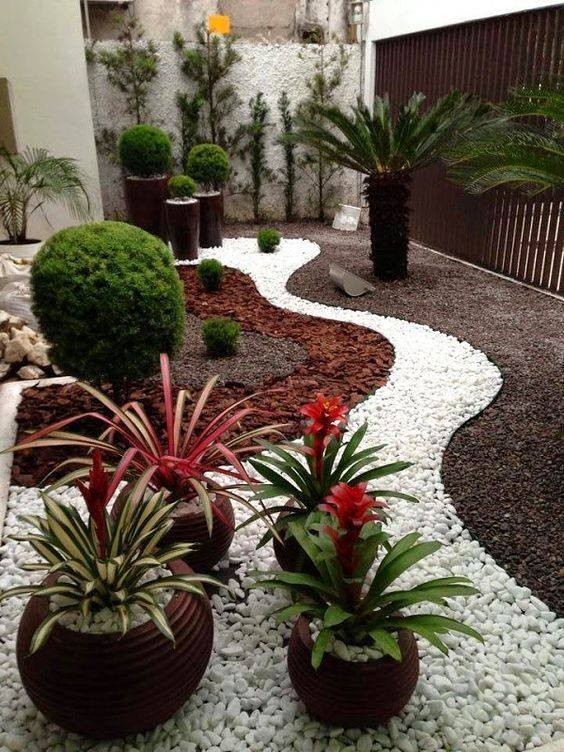 50 idées de couloirs de jardins qui donneront une touche magnifique à votre extérieur 38