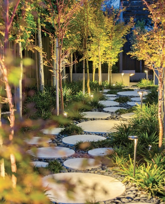 50 idées de couloirs de jardins qui donneront une touche magnifique à votre extérieur 40