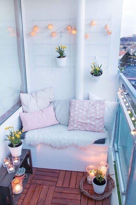 25 idées pour avoir un petit coin sympa sur son balcon 23