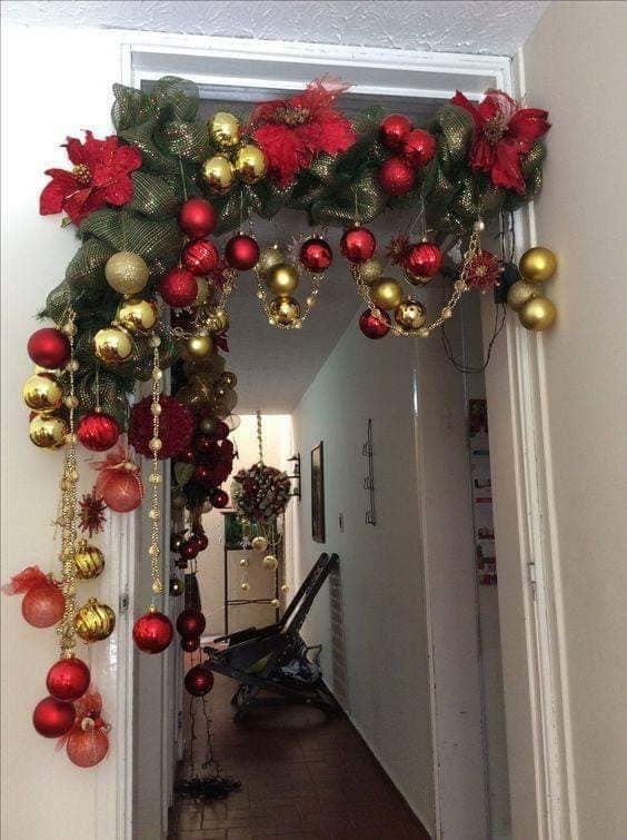 24 Décorations de portes de Noël magnifiques et simples à faire 4