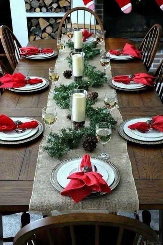 28 idées de décoration de table pour Noël 20