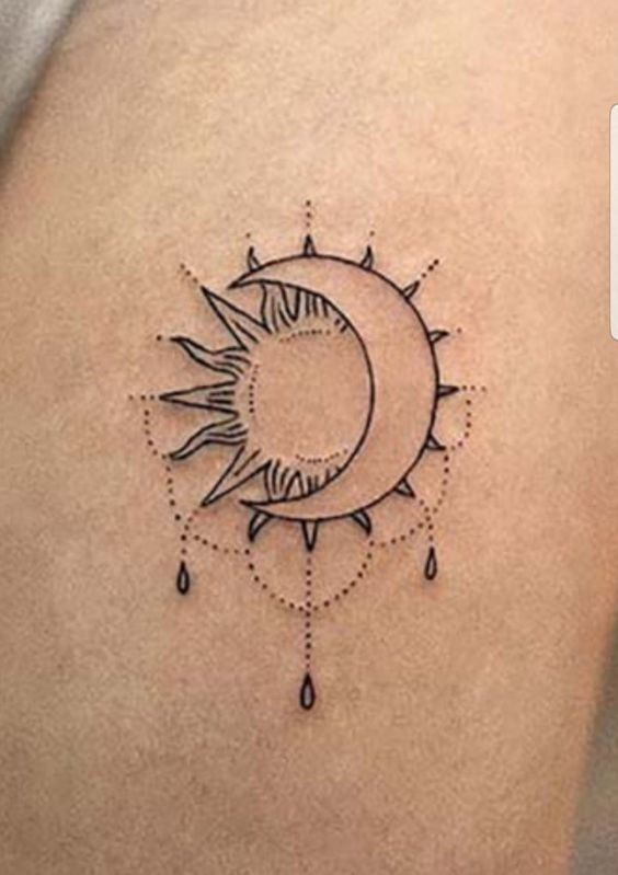 30 idées de tatouages soleil lune pour femme 18