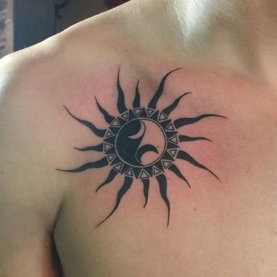 30 idées de tatouages soleil lune pour femme 19