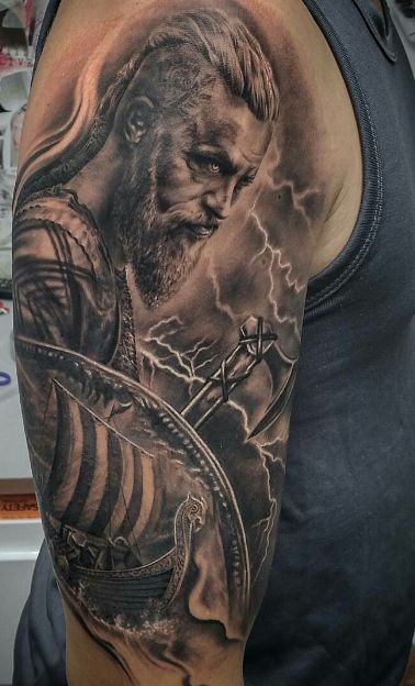 20 top idées de tatouages viking homme 6