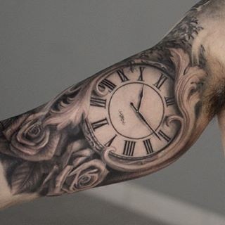 30 top idées de tatouage horloge date de naissance 6