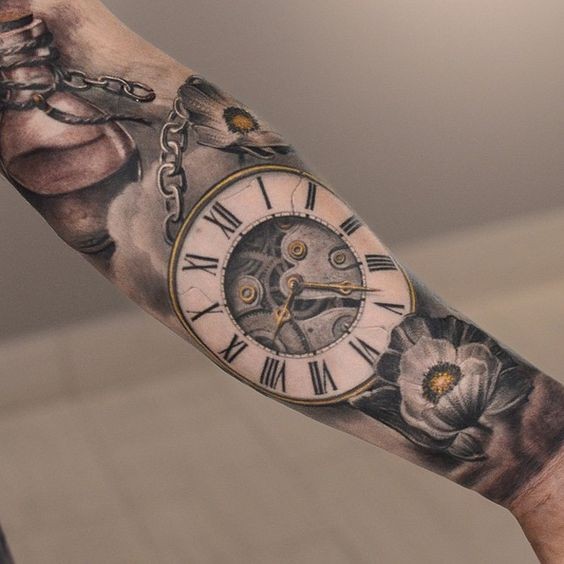30 top idées de tatouage horloge date de naissance 14