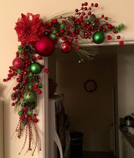 80 décorations de Noel à faire avec des boules de Noël 26