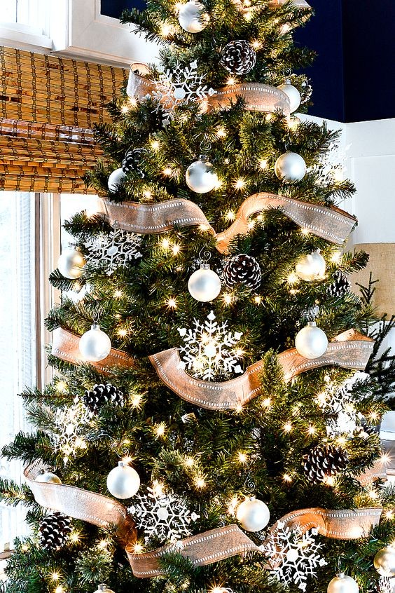 38 top idées de sapins de Noël artificiels décorés 24