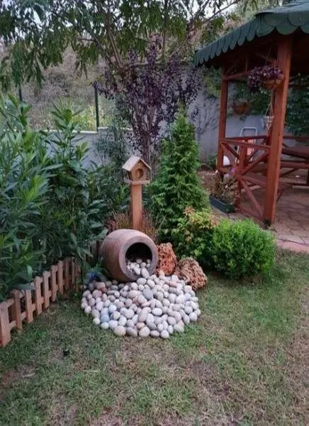 14 idées de décors de jardin en pierres et graviers 12 14 idées de décors de jardin en pierres et graviers 12