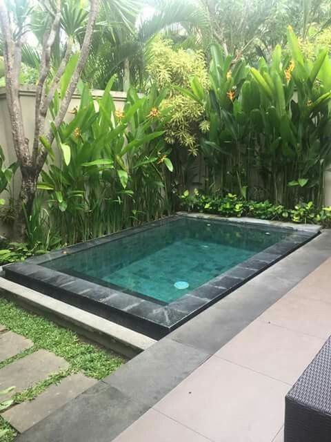 12 incroyables mini piscine pour embellir un jardin 4