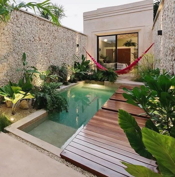 12 incroyables mini piscine pour embellir un jardin 8