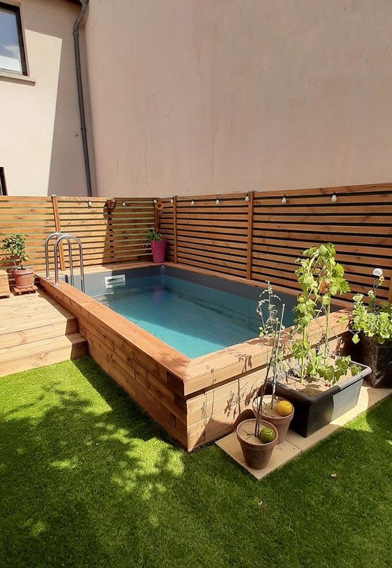 12 incroyables mini piscine pour embellir un jardin 12