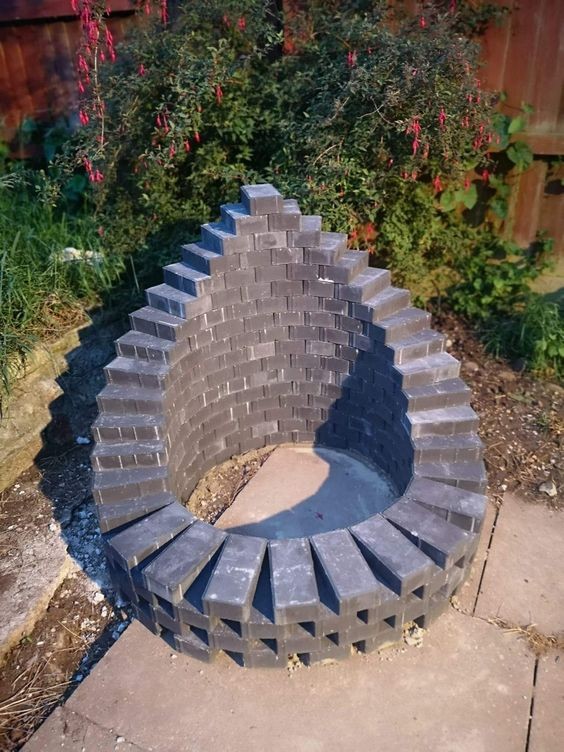16 Feux de jardin en briques faciles à faire en moins de 30 minutes 6