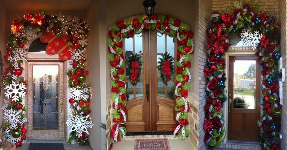 10 idées pour décorer la porte avec une guirlande en maille pour Noël 1