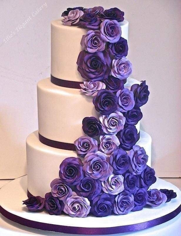 33 idées de décorations de mariage dans les tons violet 9
