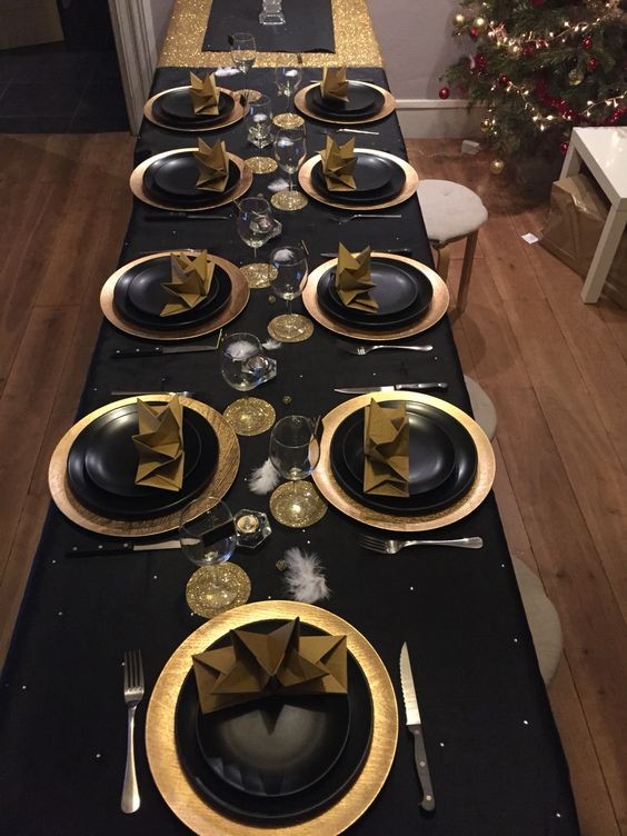 9 Décorations de table de Nouvel an en Noir et Or 8