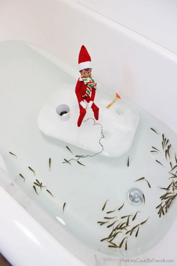 102 idées hilarantes d'elfes sur l'étagère qui rendront votre Noël magique 13