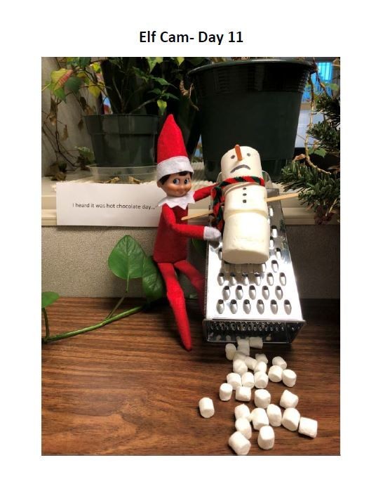 102 idées hilarantes d'elfes sur l'étagère qui rendront votre Noël magique 35