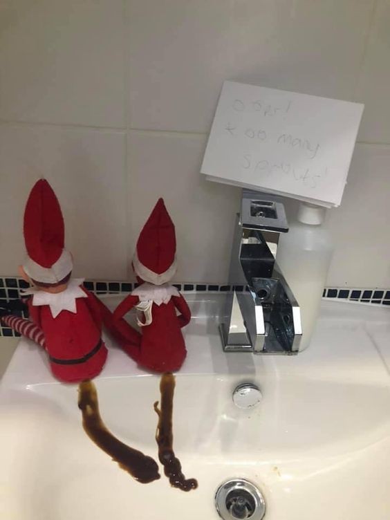 102 idées hilarantes d'elfes sur l'étagère qui rendront votre Noël magique 71 102 idées hilarantes d'elfes sur l'étagère qui rendront votre Noël magique 71