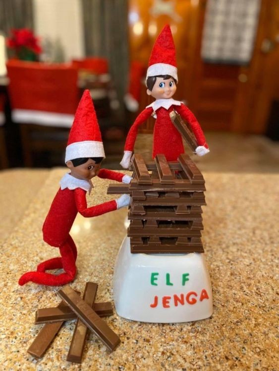 102 idées hilarantes d'elfes sur l'étagère qui rendront votre Noël magique 100