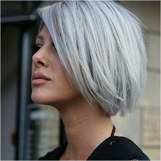 17 idées de colorations grises pour sublimer vos cheveux 23