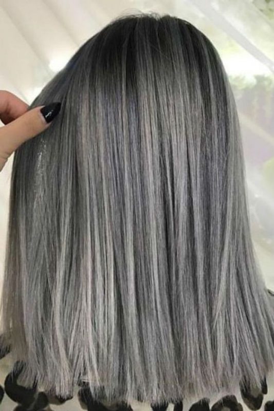 17 idées de colorations grises pour sublimer vos cheveux 67