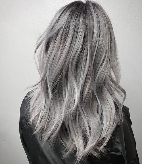 17 idées de colorations grises pour sublimer vos cheveux 2