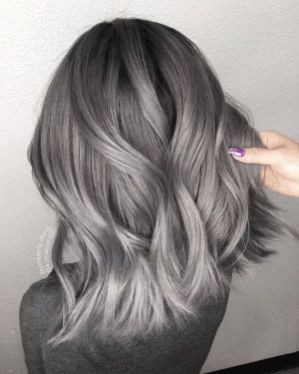 17 idées de colorations grises pour sublimer vos cheveux 3