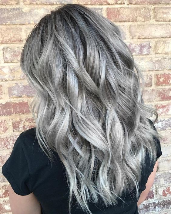 17 idées de colorations grises pour sublimer vos cheveux 12