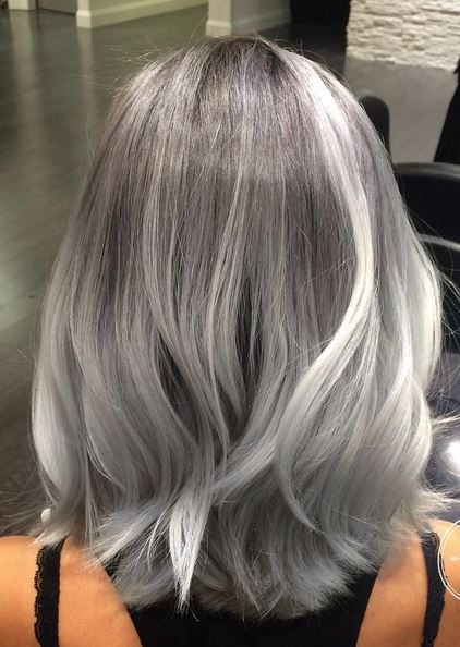 17 idées de colorations grises pour sublimer vos cheveux 13