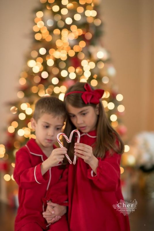 17 Idées de séances photos de famille à faire à Noël 9