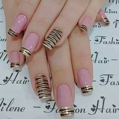 25 manucures minimalistes pour un style intemporel et élégant 18 25 manucures minimalistes pour un style intemporel et élégant 18