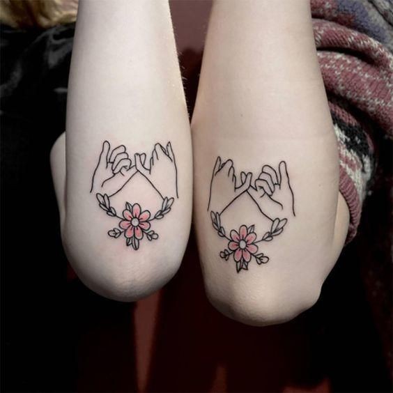 25 petits tatouages sœurs pour célébrer votre lien spécial 15 25 petits tatouages sœurs pour célébrer votre lien spécial 15