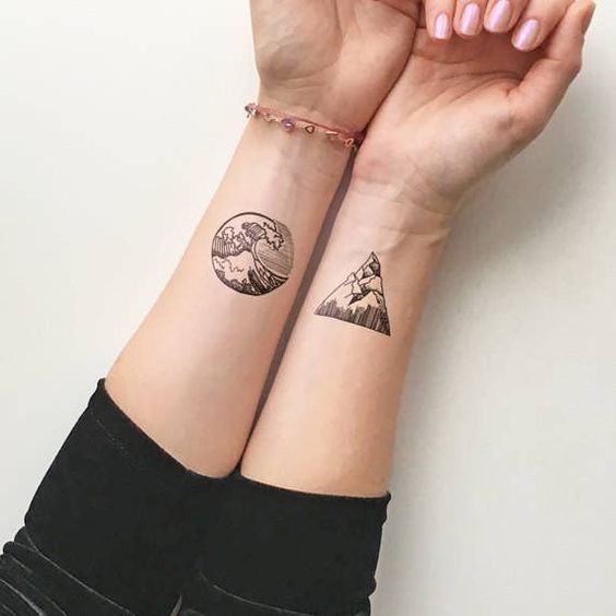 25 petits tatouages sœurs pour célébrer votre lien spécial 24 25 petits tatouages sœurs pour célébrer votre lien spécial 24