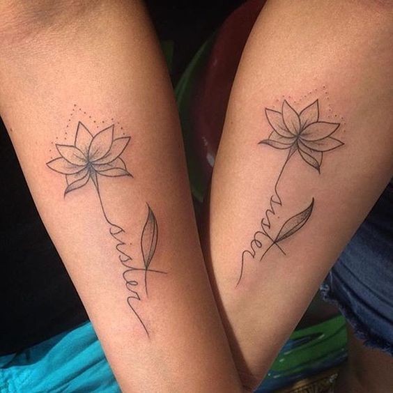 25 petits tatouages sœurs pour célébrer votre lien spécial 30 25 petits tatouages sœurs pour célébrer votre lien spécial 30