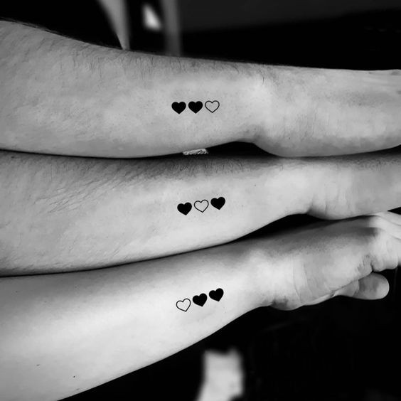 25 petits tatouages sœurs pour célébrer votre lien spécial 6 25 petits tatouages sœurs pour célébrer votre lien spécial 6