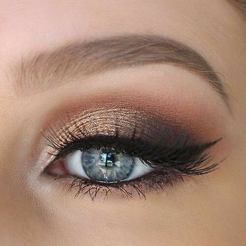 31 maquillages de mariée pour des yeux bleus éblouissants 5 31 maquillages de mariée pour des yeux bleus éblouissants 5