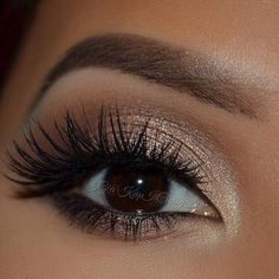 32 maquillages de mariée pour les yeux marrons 19