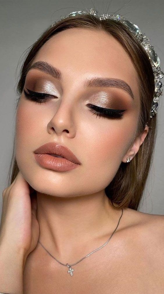 32 maquillages de mariée pour les yeux marrons 5