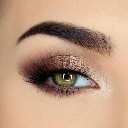 Comment faire briller vos yeux verts comme de l'émeraude avec le maquillage 2 Comment faire briller vos yeux verts comme de l'émeraude avec le maquillage 2