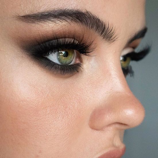 Comment faire briller vos yeux verts comme de l'émeraude avec le maquillage 16 Comment faire briller vos yeux verts comme de l'émeraude avec le maquillage 16