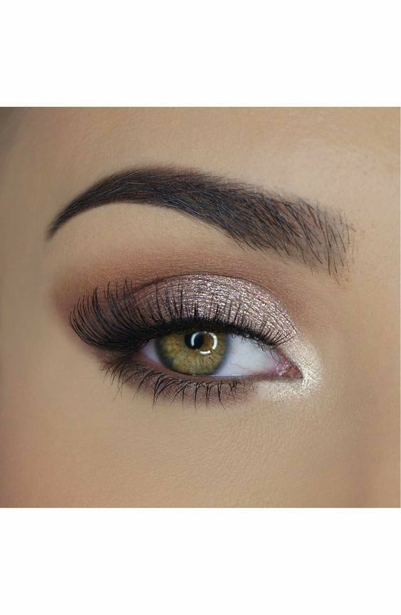 Comment faire briller vos yeux verts comme de l'émeraude avec le maquillage 26 Comment faire briller vos yeux verts comme de l'émeraude avec le maquillage 26