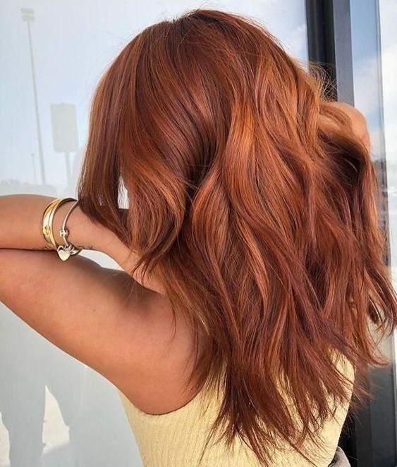 10 idées de coiffures pour cheveux roux foncés 5