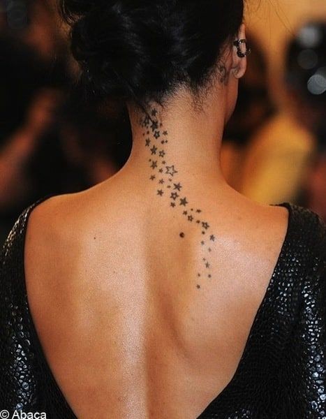 44 tatouages ​​dos qui rendent une femme irrésistible 20