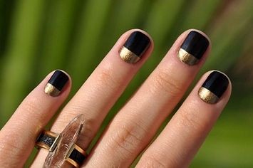 17 nails art minimalistes pour des ongles courts 13