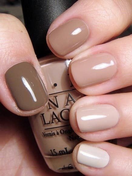 17 nails art minimalistes pour des ongles courts 32