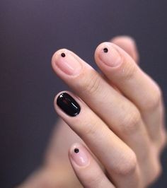 17 nails art minimalistes pour des ongles courts 38