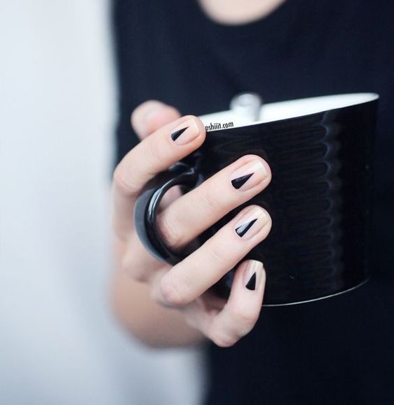 17 nails art minimalistes pour des ongles courts 42 17 nails art minimalistes pour des ongles courts 42