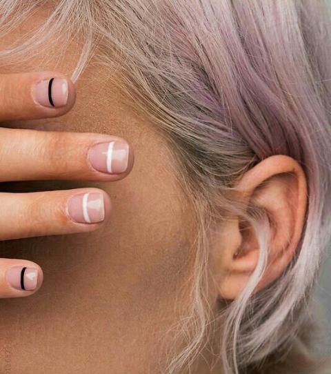 17 nails art minimalistes pour des ongles courts 48