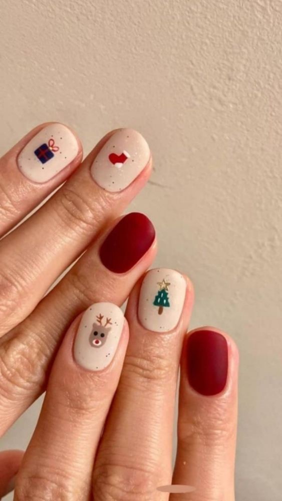 17 nails art minimalistes pour des ongles courts 49